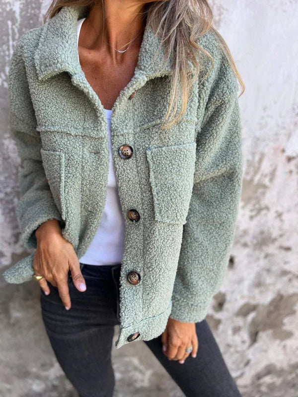 veste courte en tissu doux pour un confort élégant en automne
