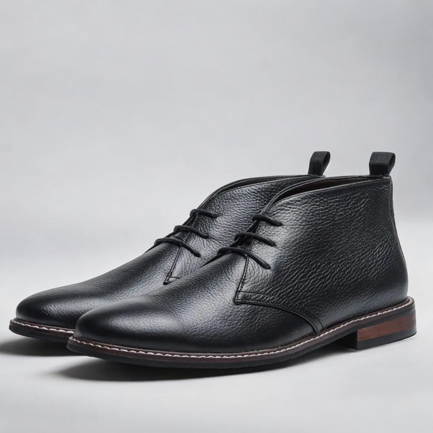 bottines chukka en cuir, élégance intemporelle et confort assuré