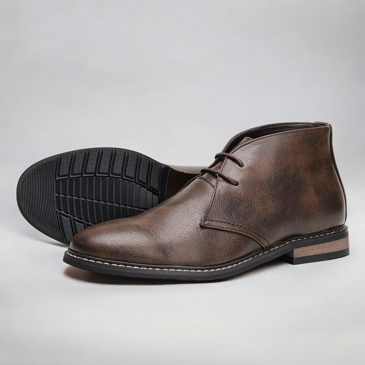 bottines chukka en cuir, élégance intemporelle et confort assuré