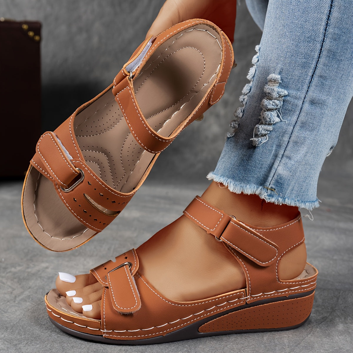 sandales orthopédiques élégantes en cuir pour un confort estival