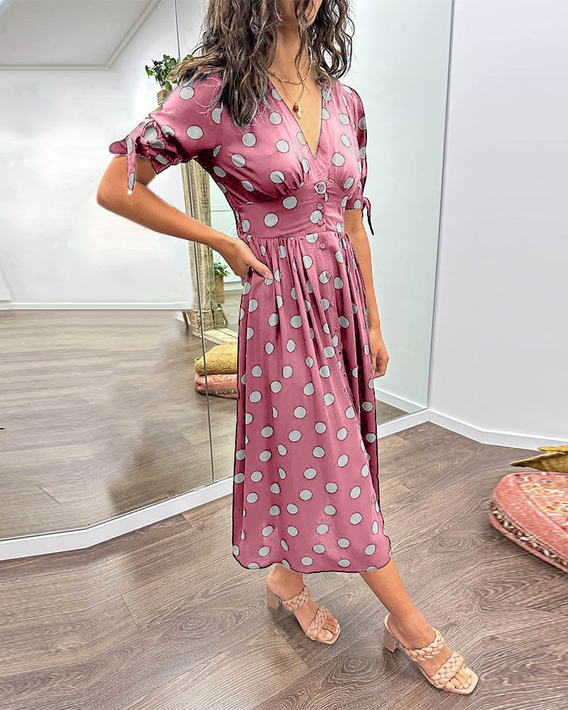 robe à pois en tissu doux, coupe évasée pour un confort élégant