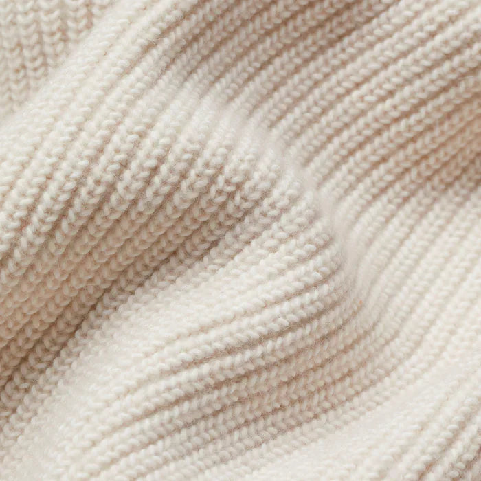 Pull en maille avec poches, confort optimal pour l'automne