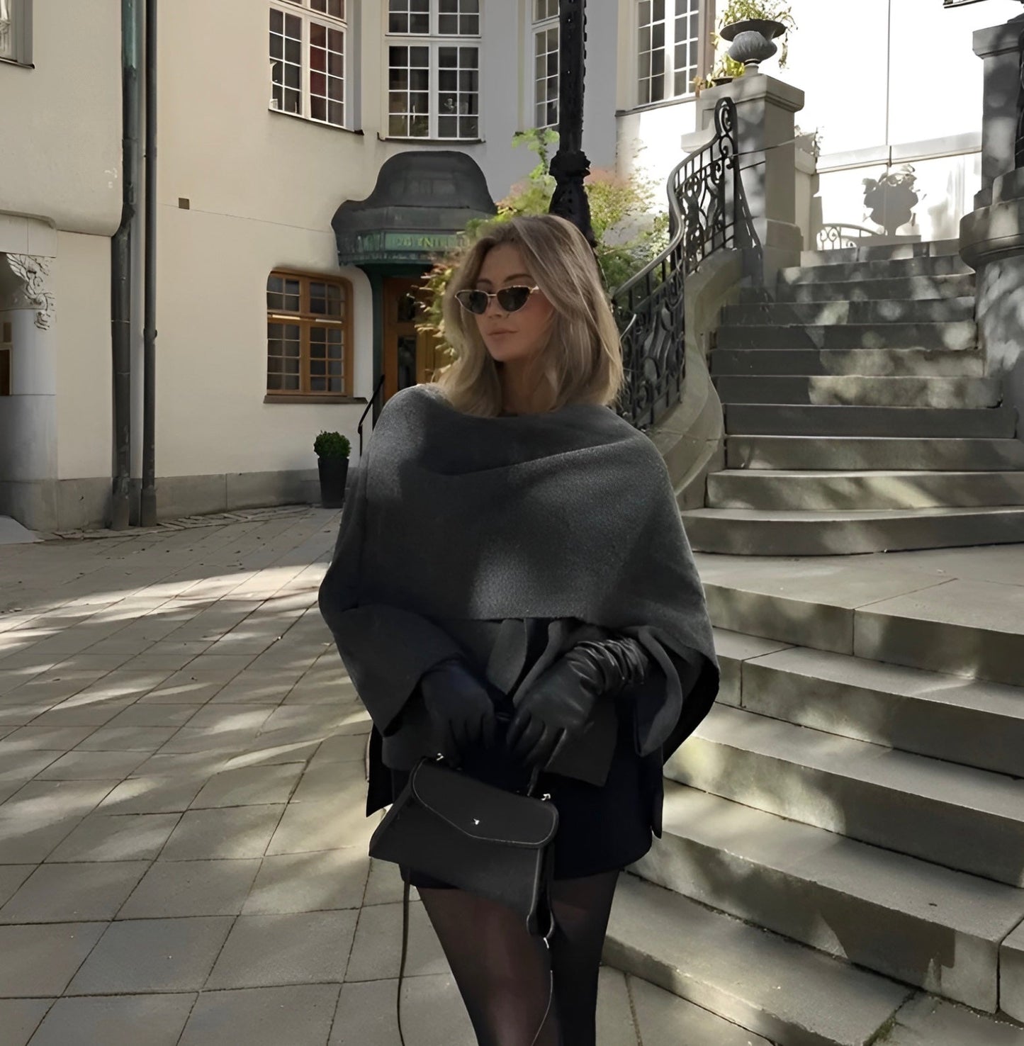 manteau cape en laine, élégant et confortable pour l'automne-hiver