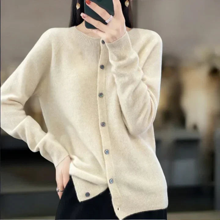 Cardigan en laine douce pour un confort élégant en automne