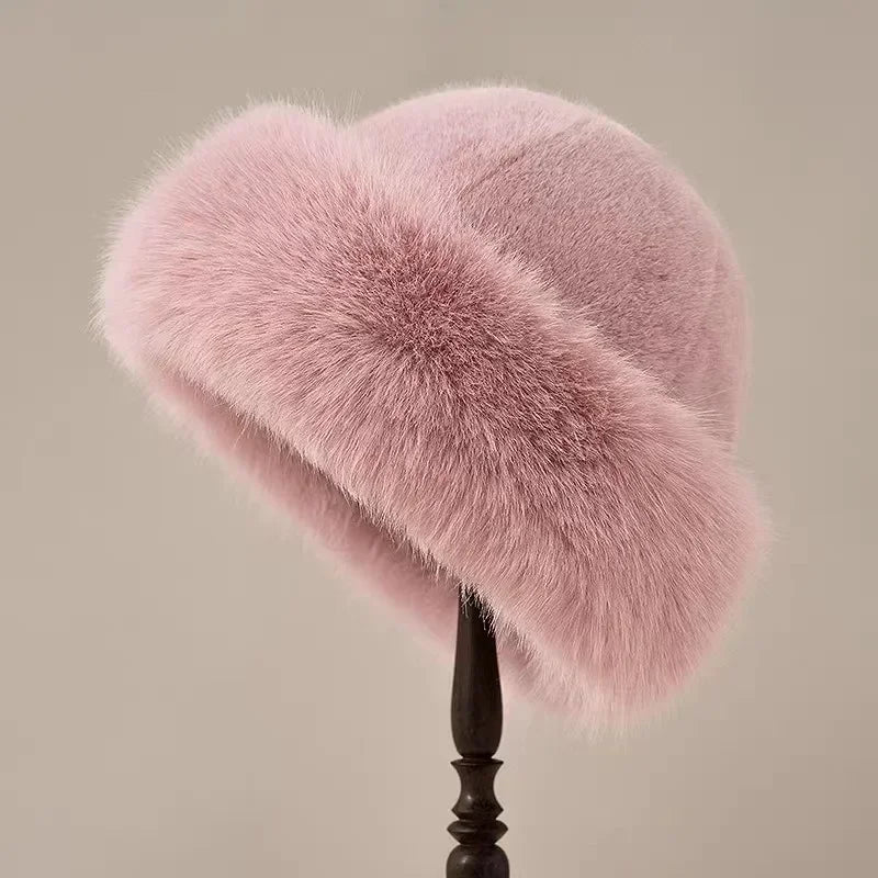 Chapeaux en laine et fourrure pour un confort élégant cet hiver