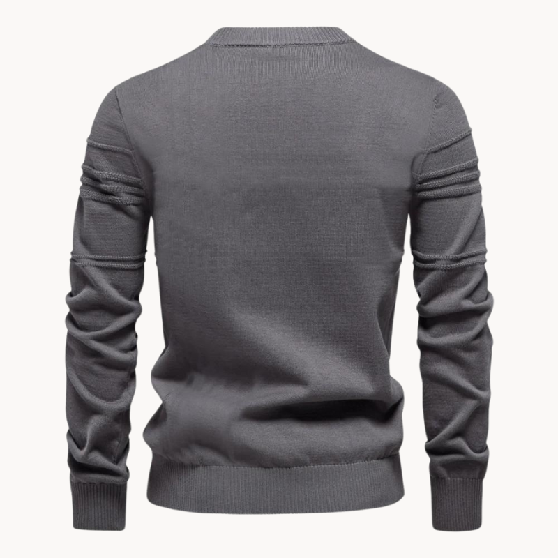 pull élégant en laine à motif à carreaux pour un confort automnal