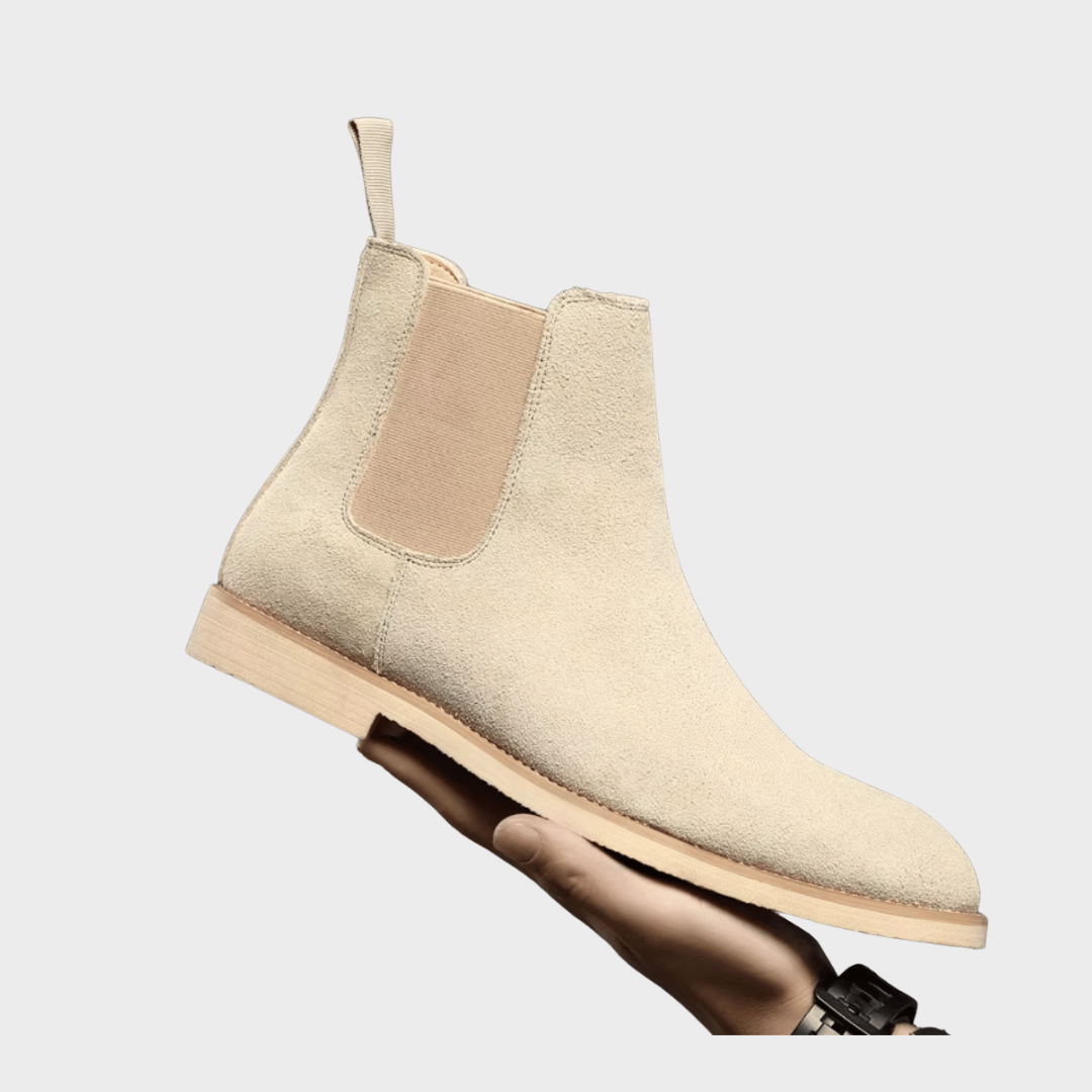 bottes chelsea en daim, élégance intemporelle et confort assuré