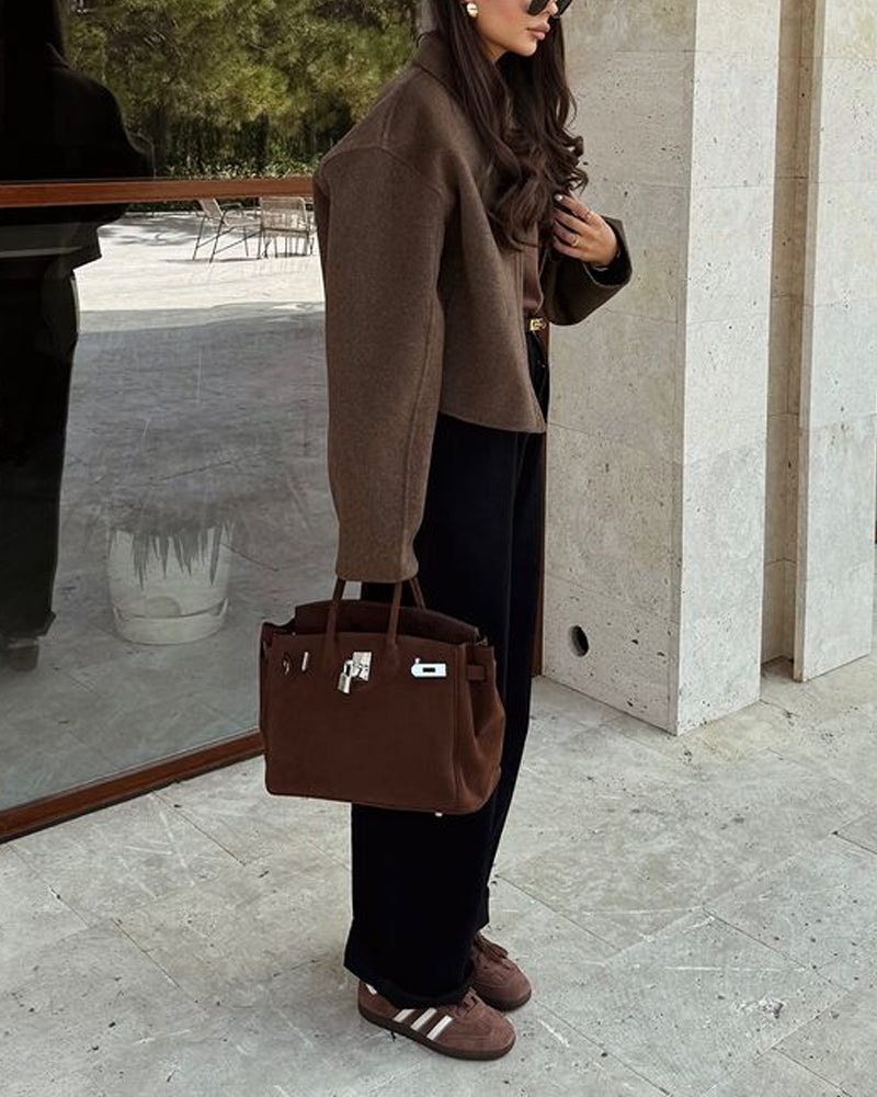 veste boxy en tissu léger pour un style moderne et élégant