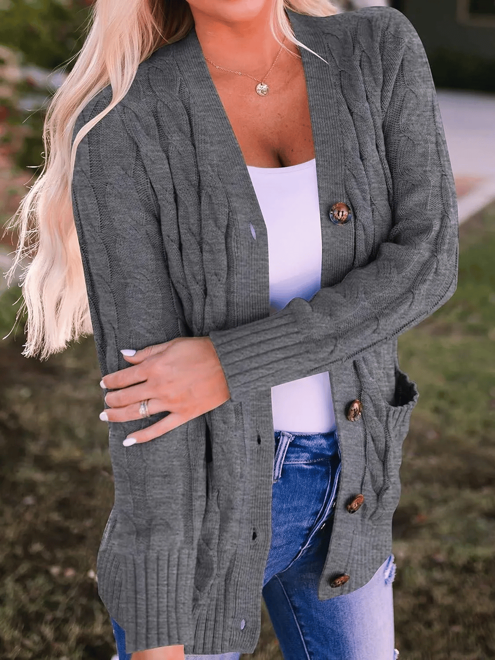 Cardigan douillet en tissu doux, confort idéal pour l'automne