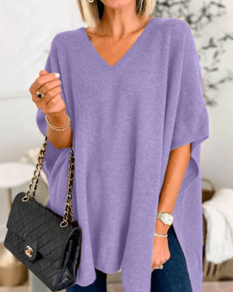 Poncho en laine douce, décolleté en V et coupe confortable pour l'hiver