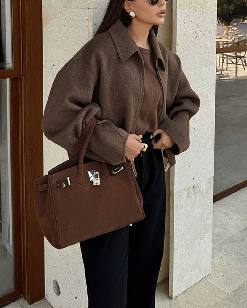 veste boxy en tissu léger pour un style moderne et élégant