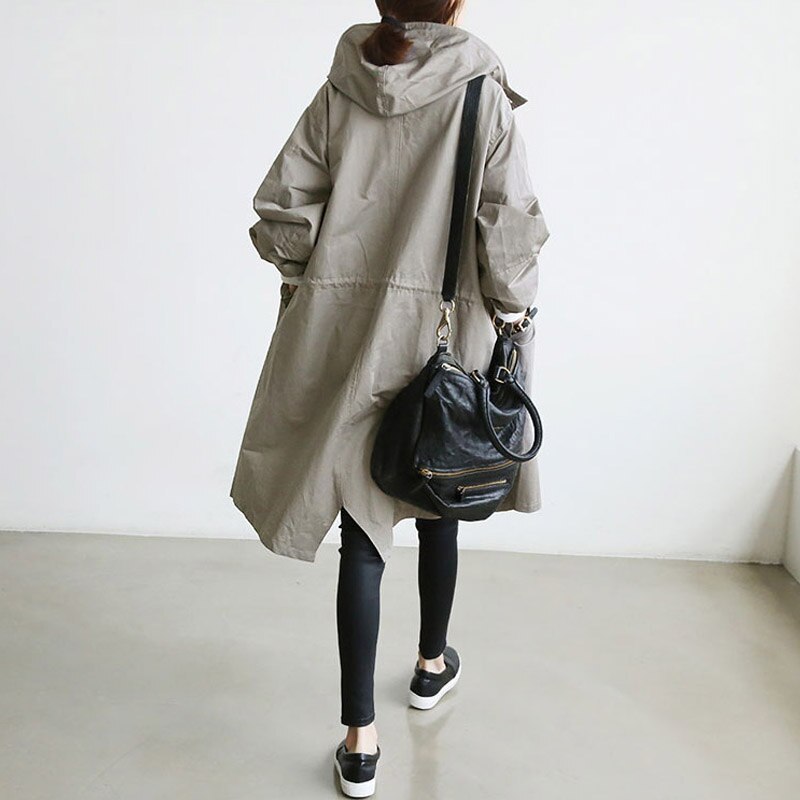 Trench coat élégant en laine, coupe intemporelle pour l'automne