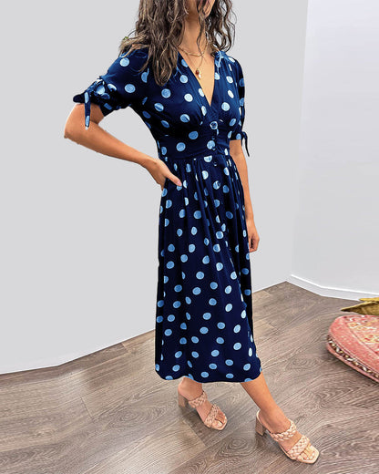 robe à pois en tissu doux, coupe évasée pour un confort élégant