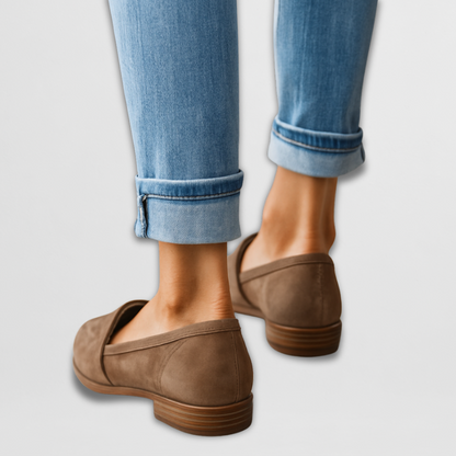 mocassins en suède, confort et élégance pour un style intemporel