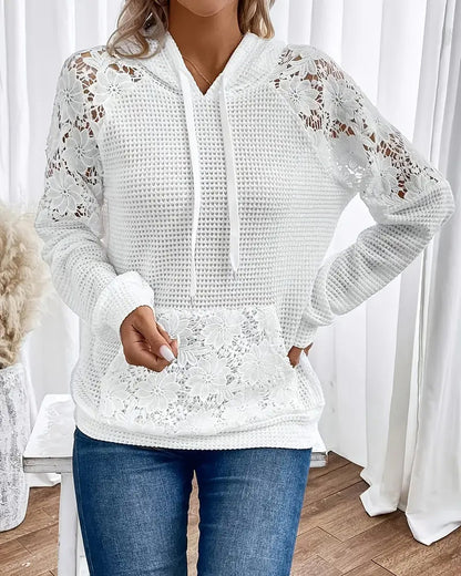 Hoodie en dentelle doux, décolleté en V pour un confort élégant