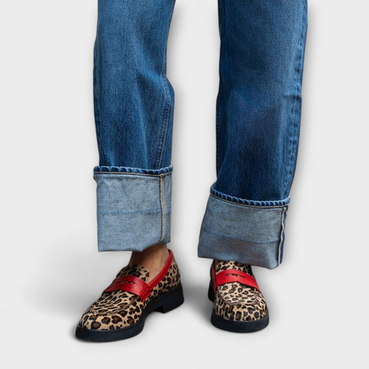 chaussures confortables à motif léopard en cuir souple pour l'automne