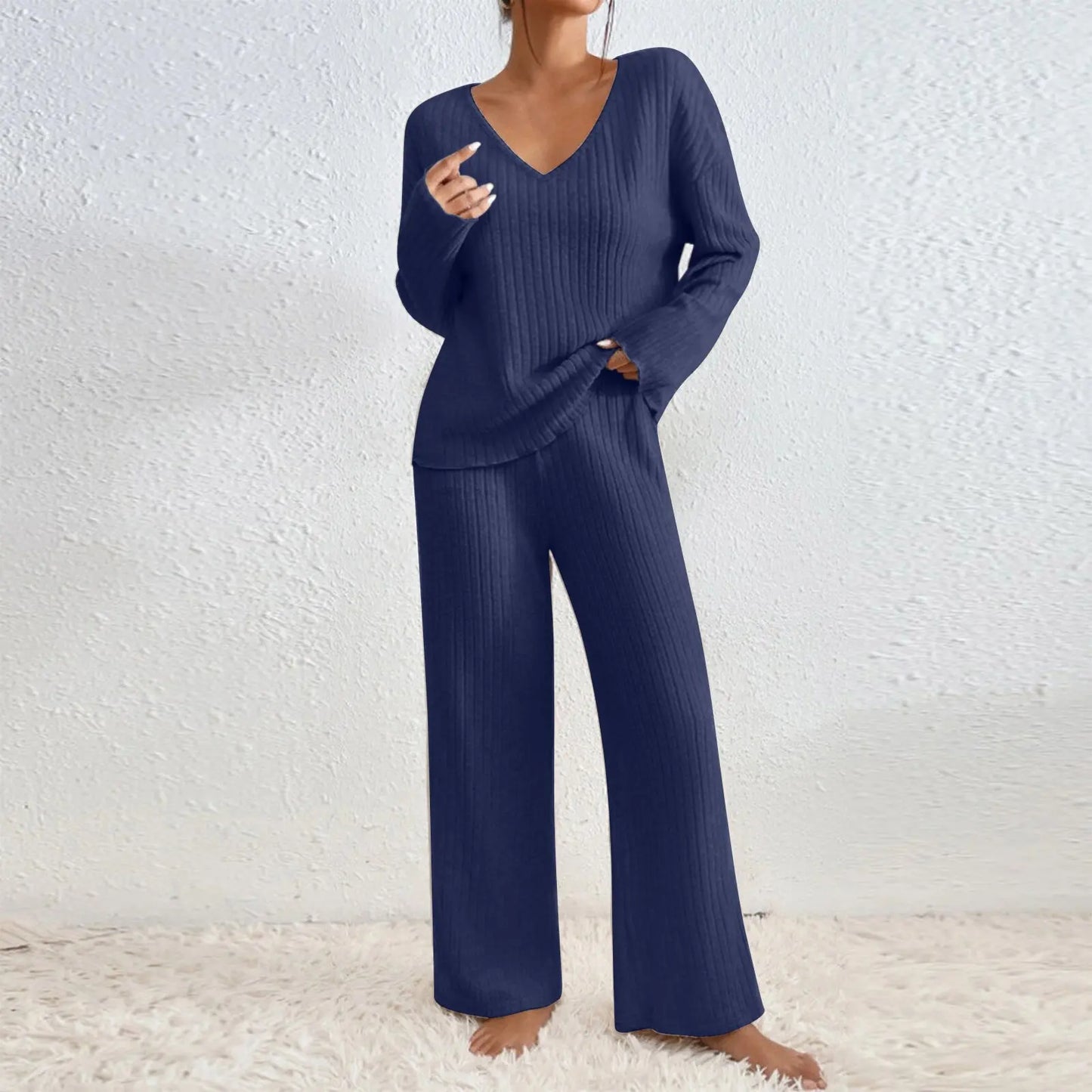 ensemble deux pièces en tissu confortable avec pantalon droit et top col en V