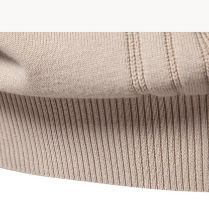 Pull élégant en laine à carreaux pour homme, idéal automne-hiver