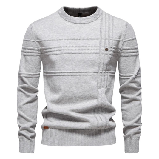 pull élégant en laine à motif à carreaux pour un confort automnal