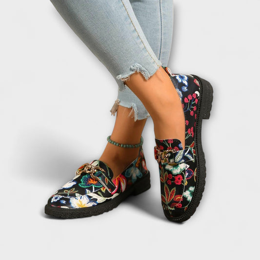mocassins multicolores en cuir avec motif floral pour un confort élégant