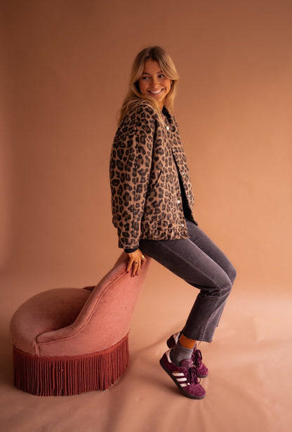 blazer élégant en tissu doux avec motif léopard pour un style affirmé